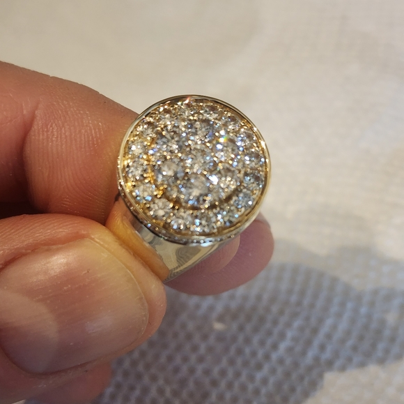Men's Ring - Picture 2 of 3